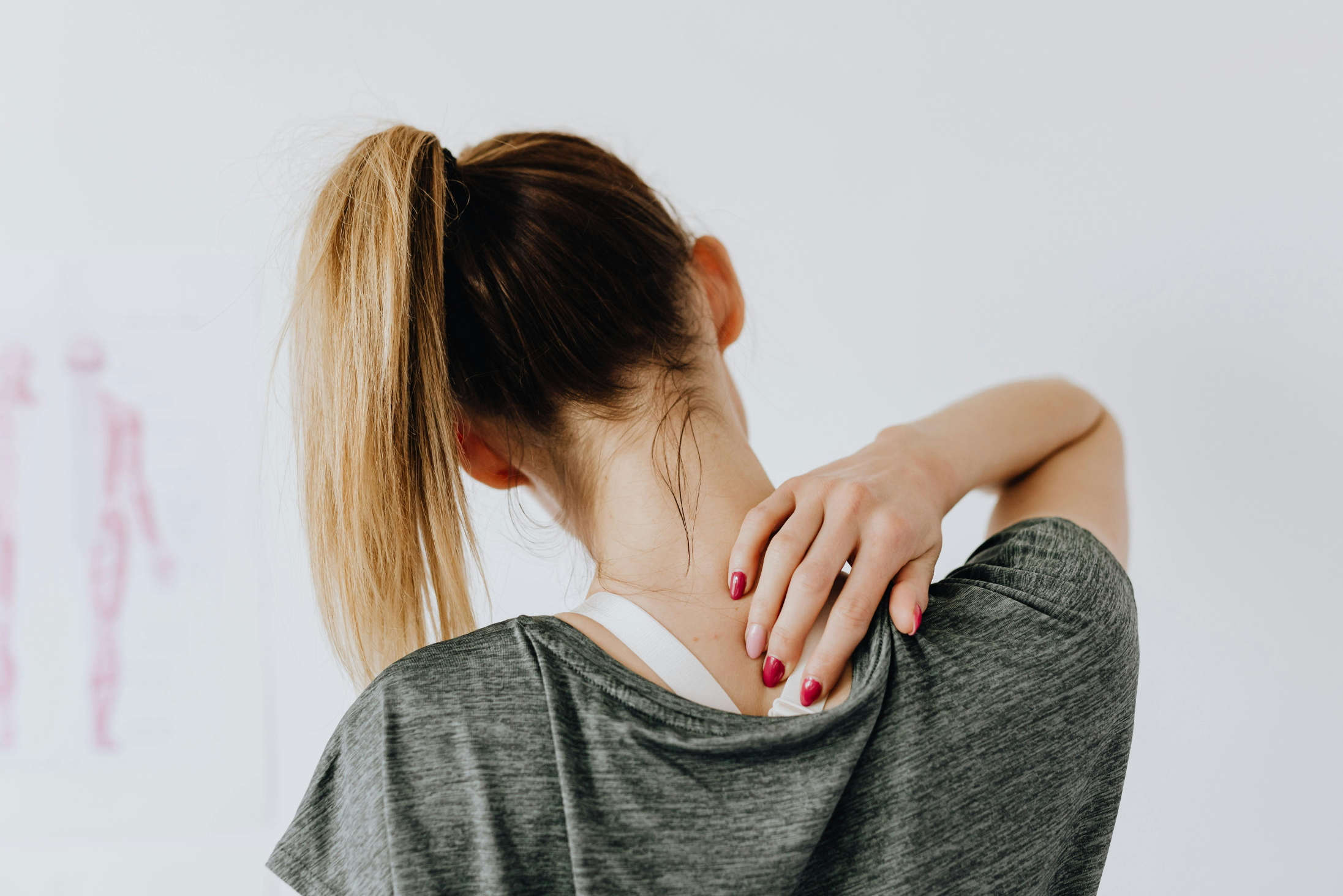 Tech Neck Explained | Symptoms, Causes, and Relief Solutions – freebeat